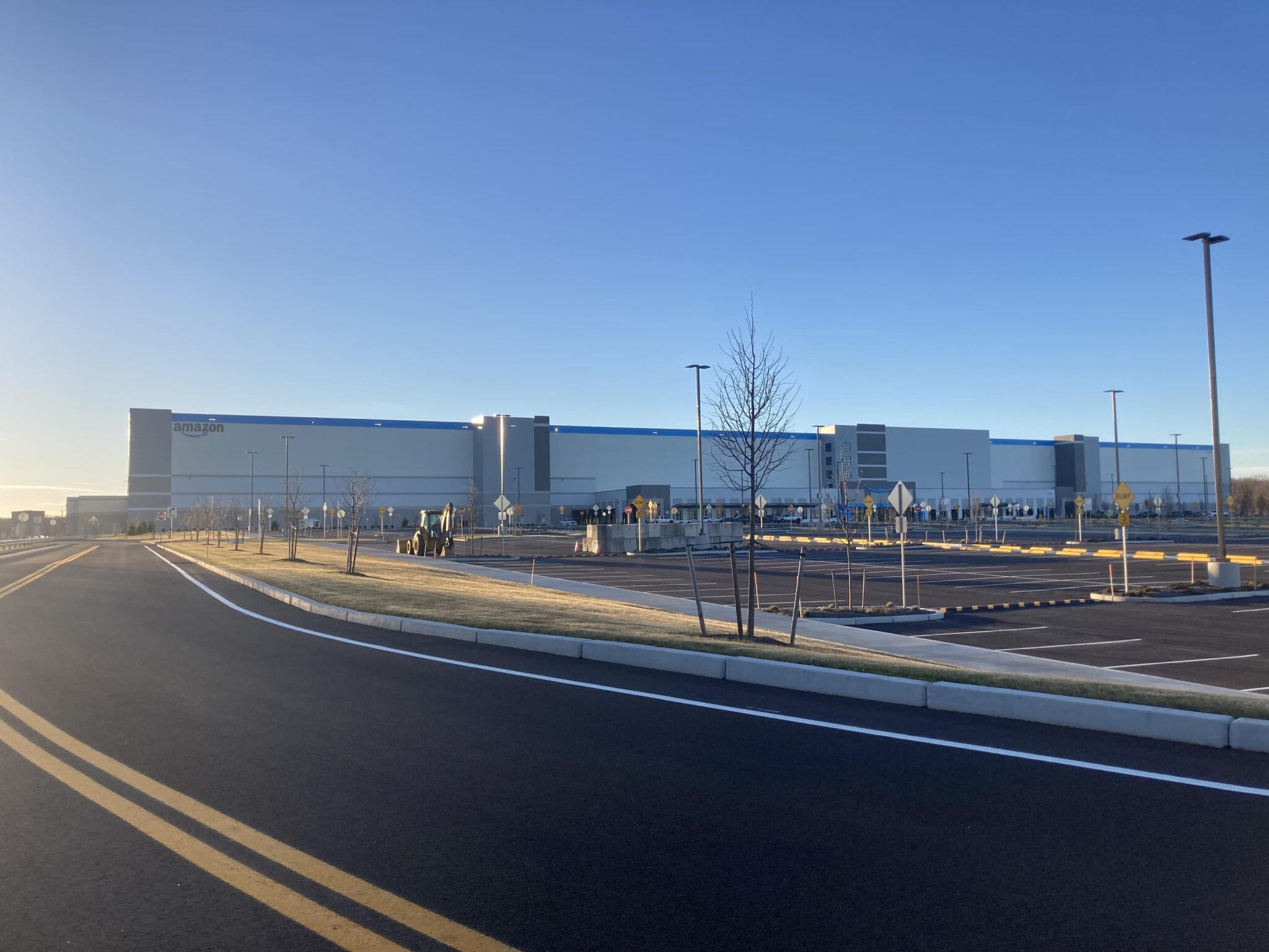 DiPrete and Bluewater Collaborate on New Amazon Distribution Center ...